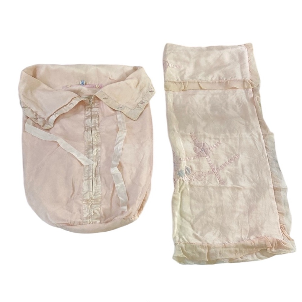 Vintage 60s The JS Hudson Co Zip up Silk Swaddle Blanket Set Baby Pink Ruffle